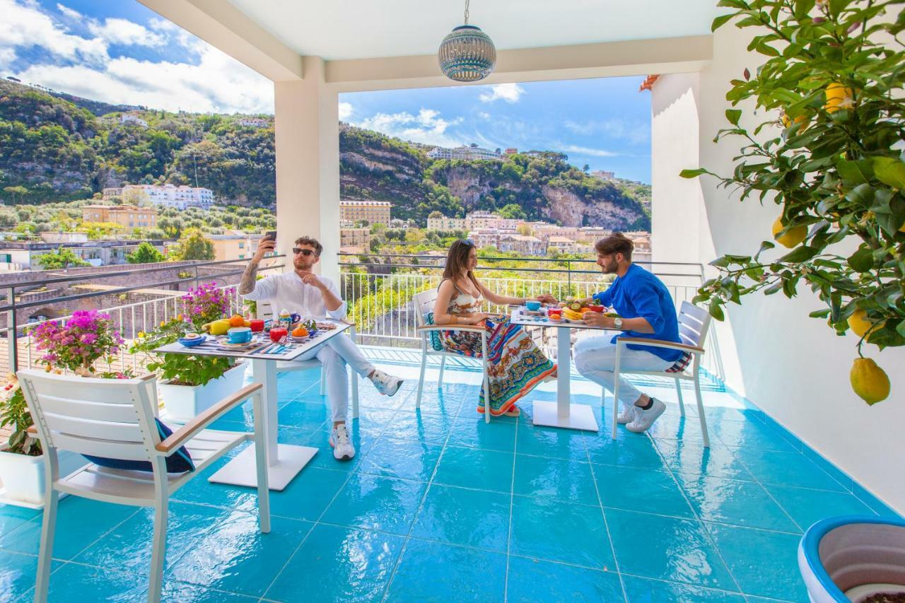 Yourhome - Sersale Suites Sorrento Exterior foto